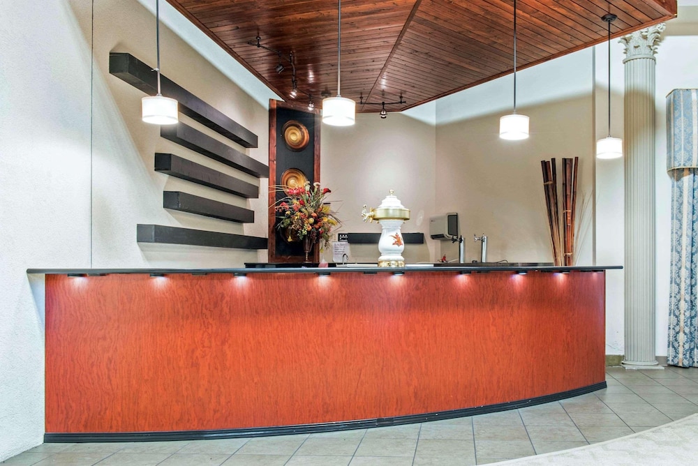 Baymont by Wyndham Festus - photo 45