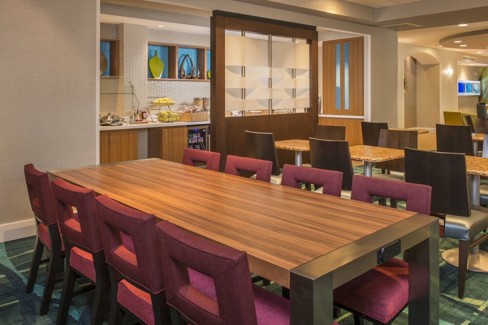 Springhill Suites Gaithersburg - photo 14