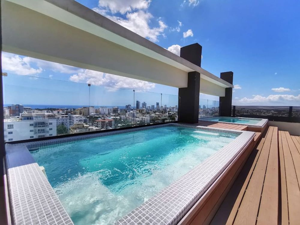 1br Luxury Condo Jacuzzi gym Mountains View Ph04 — 4-Star Luxury Hotel in Santo Domingo, Dominican Republic
