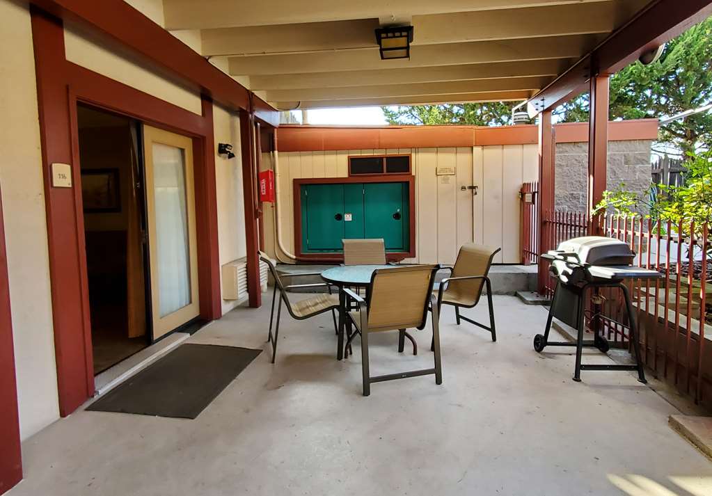 Best Western Plus Humboldt House Inn - photo 28