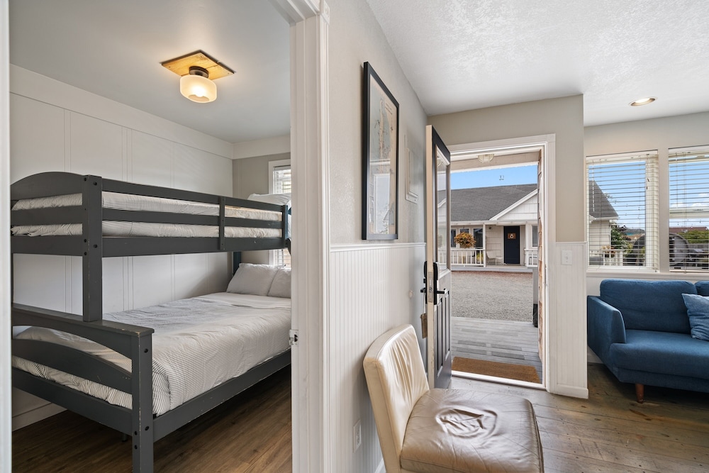 Boardwalk Cottages - photo 36