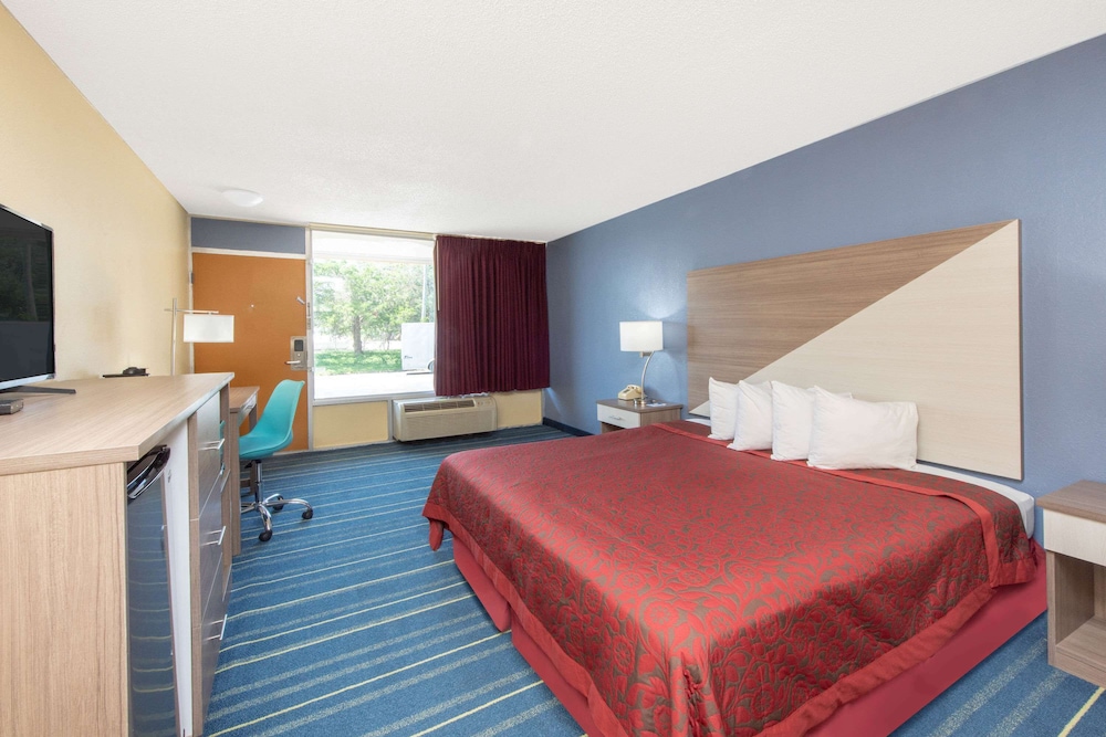 Days Inn by Wyndham Salem - photo 17