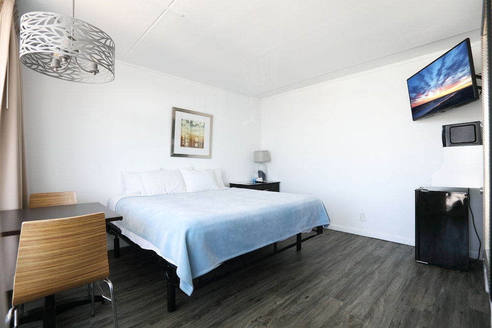 Olympic Island Beach Resort - photo 4