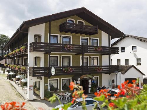 Hotel Bräukeller - carbon neutral hotel in Lam