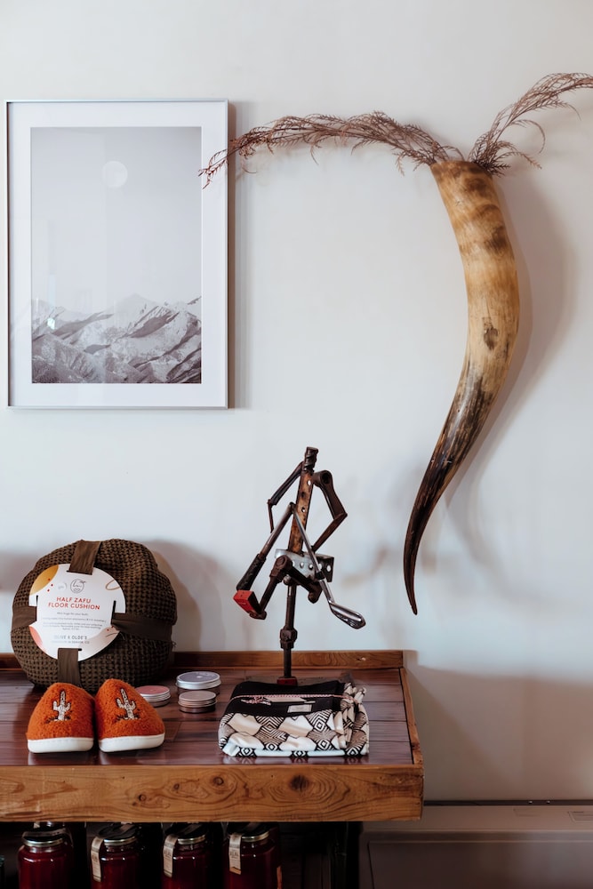 Mellow Moon Lodge - photo 2