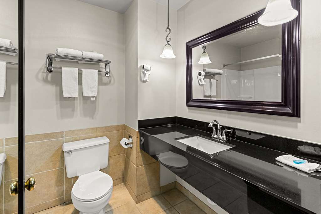 Suburban Studios Kansas City Airport North - photo 21