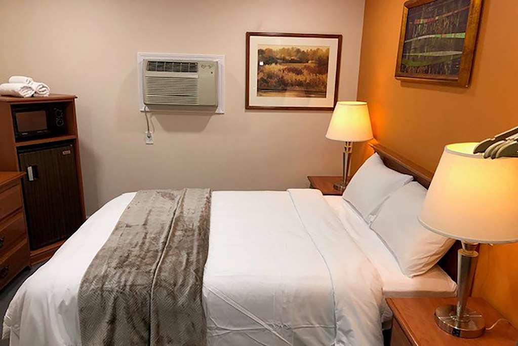 Howard Johnson by Wyndham Ridgecrest CA - photo 2