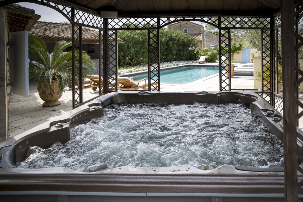 Mas De L'ilon - last minute hotel in Vallabregues