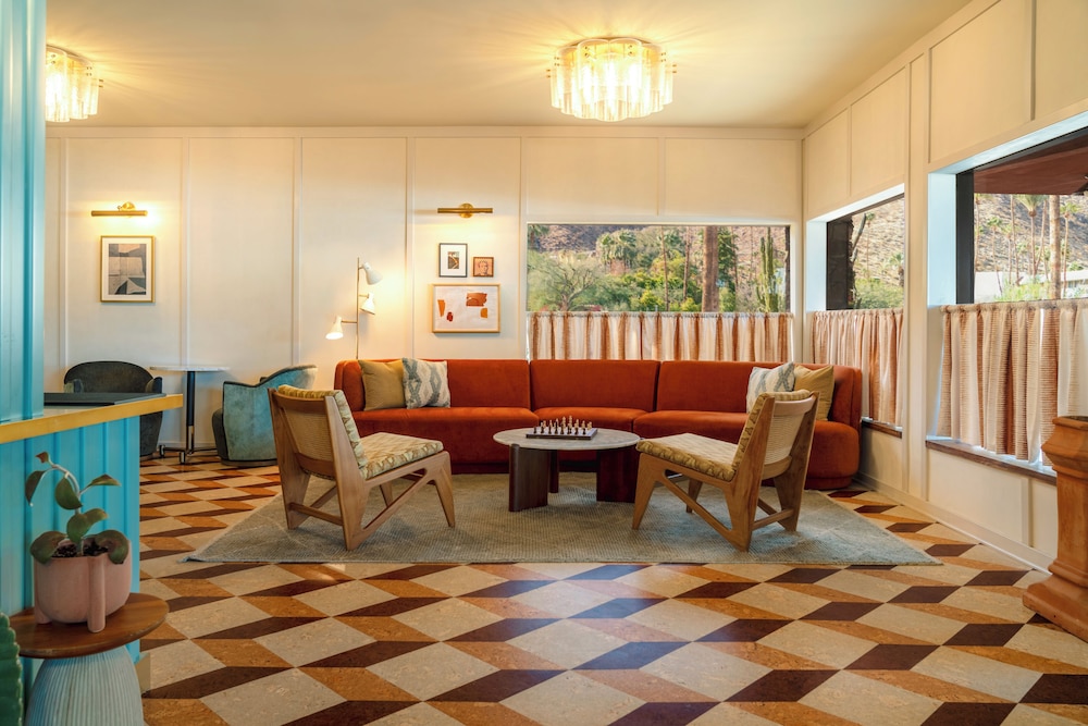 Royal Sun Palm Springs - photo 3
