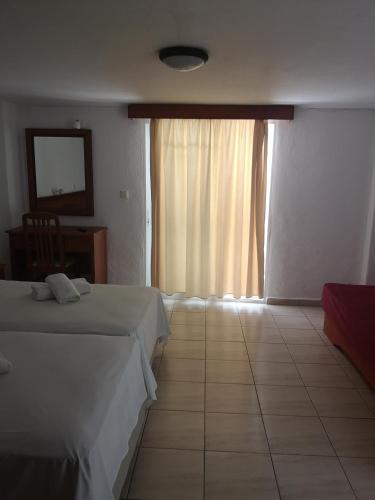 Gatos Beach — Pefkochori — photo 2