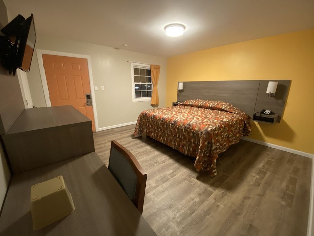 Sleepy Hollow Motel - photo 14