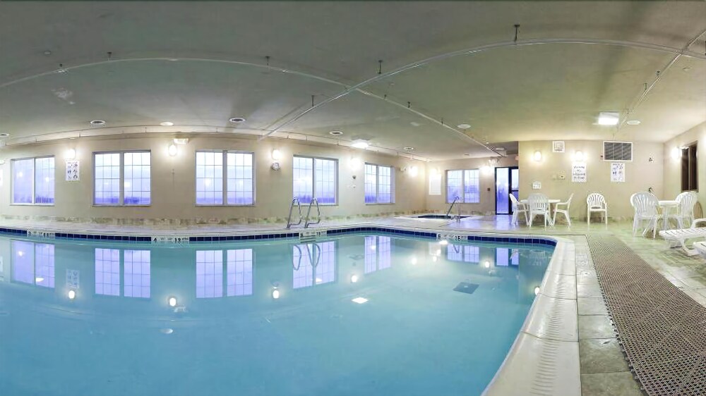Holiday Inn Express Syracuse Fairgrounds by IHG - photo 30