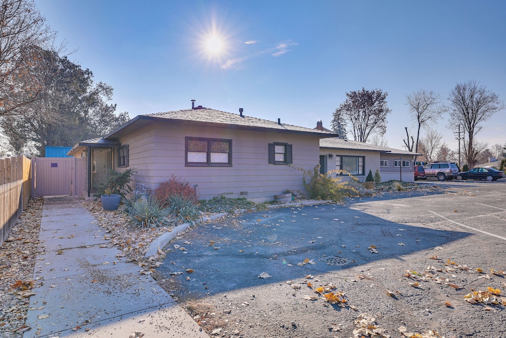 Charming Nampa Retreat w Patio: 20 Mi to Boise — hotel in Nampa