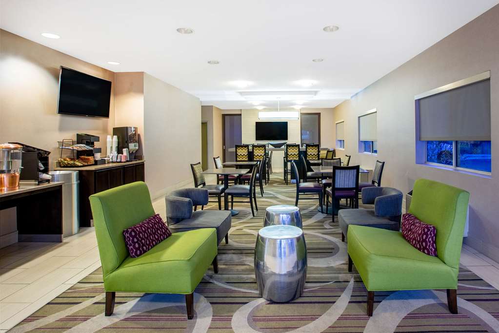 La Quinta Inn by Wyndham Lincoln Nebraska - photo 56