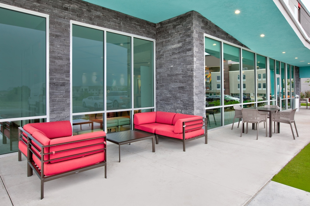 avid hotel Austin Tech Ridge by IHG - photo 44