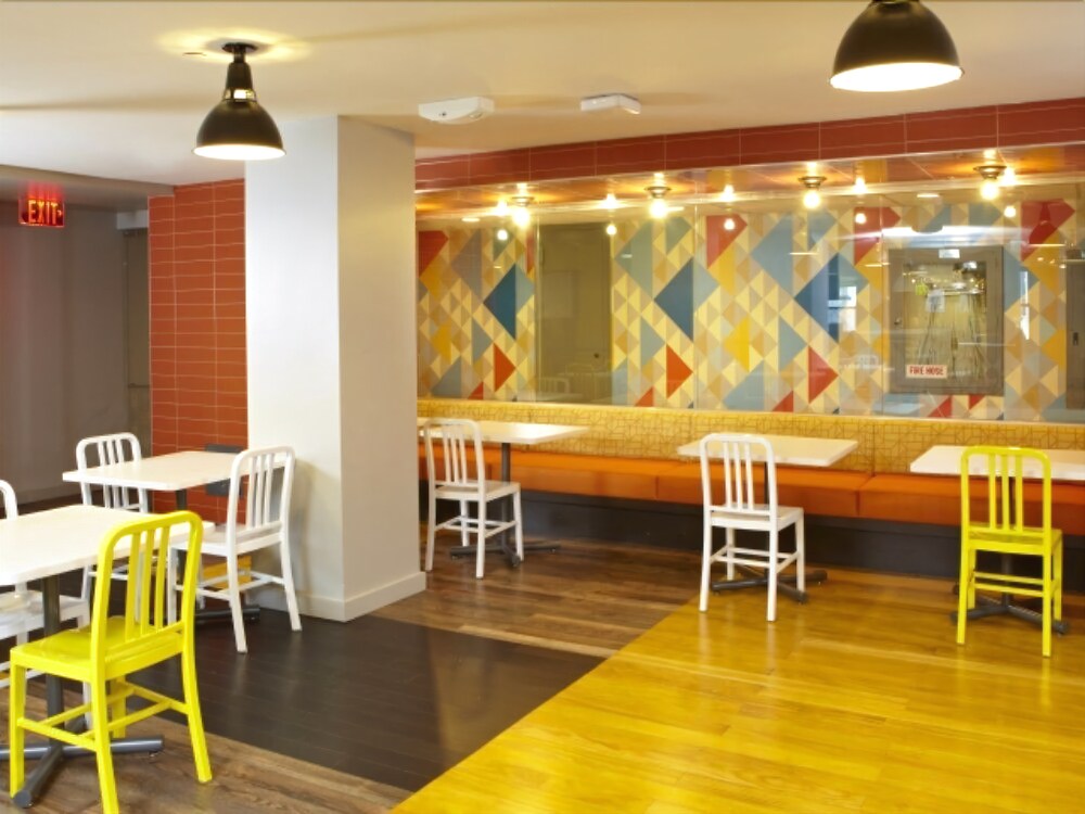 EC New Yorker Student Residence - photo 8
