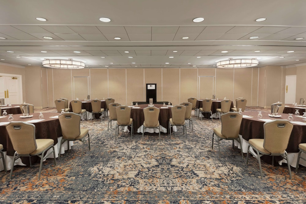 Doubletree by Hilton McLean Tysons - photo 51
