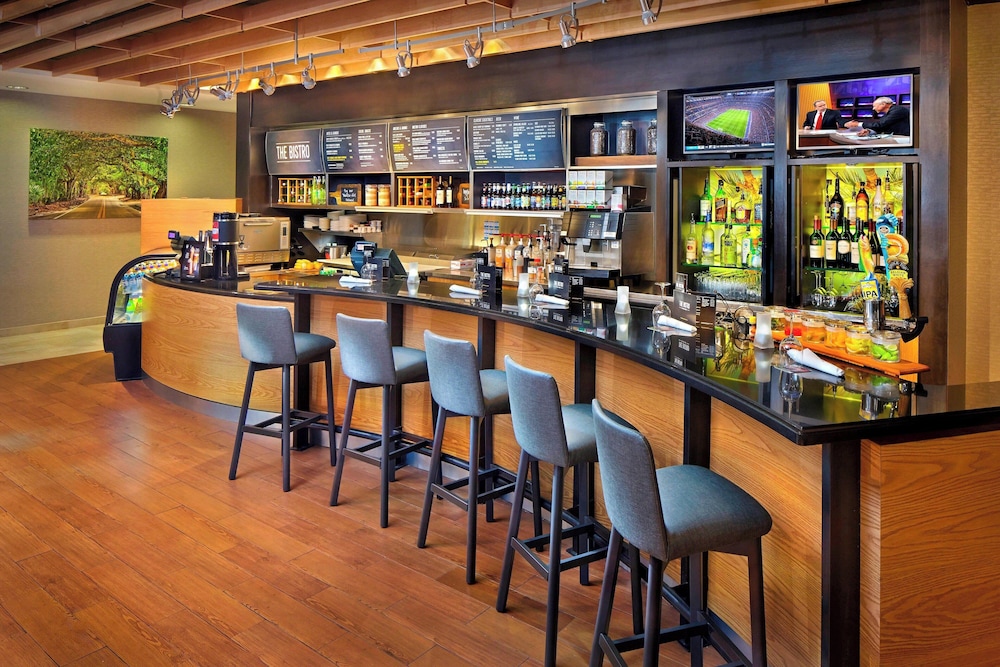 Courtyard By Marriott Stuart - featured photo