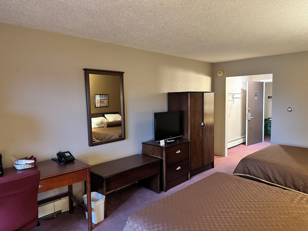 Cedar Hill Lodge - photo 27