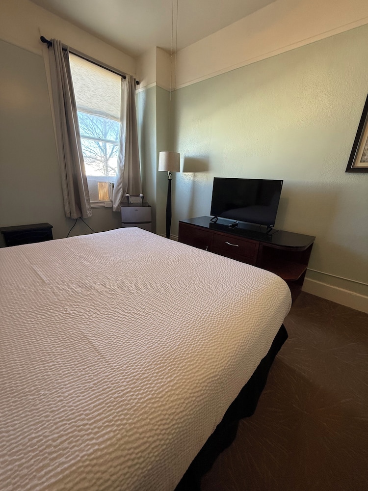 The Gadsden Hotel - photo 34