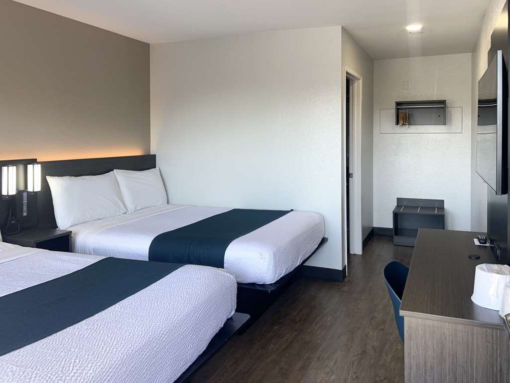 Motel 6 Tulare CA - photo 8