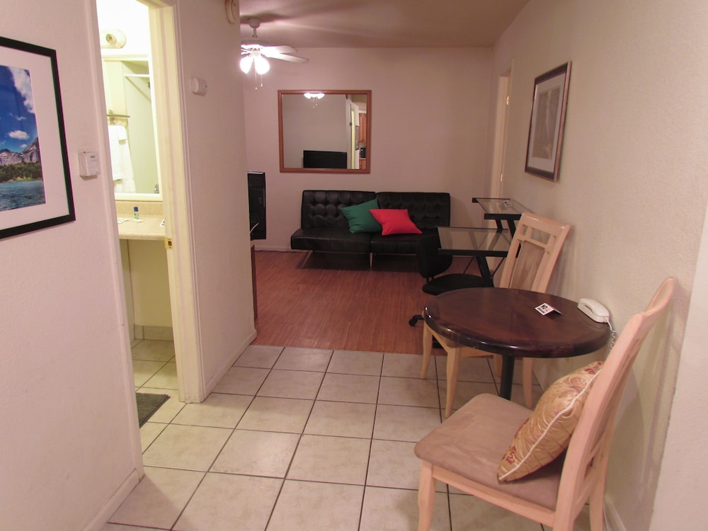 True North Motel - photo 25