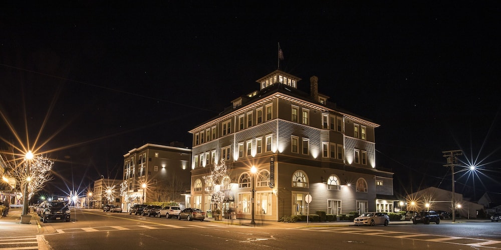Majestic Inn & Spa - photo 109