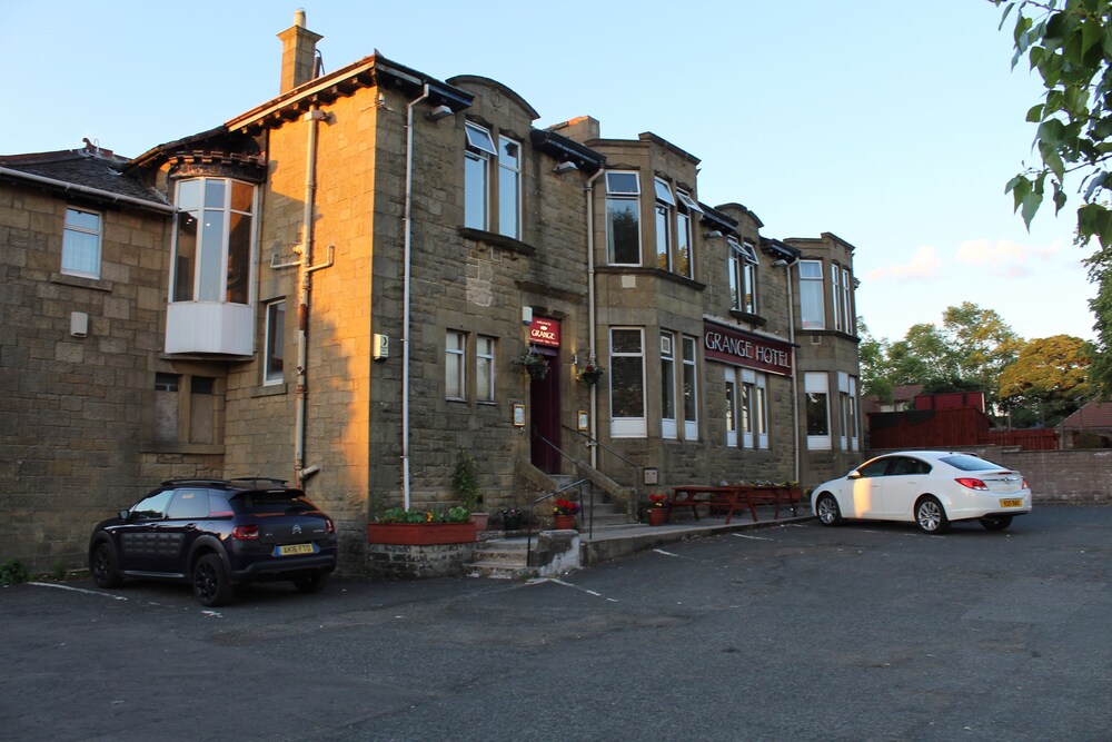 The Grange Hotel — hotel in Coatbridge