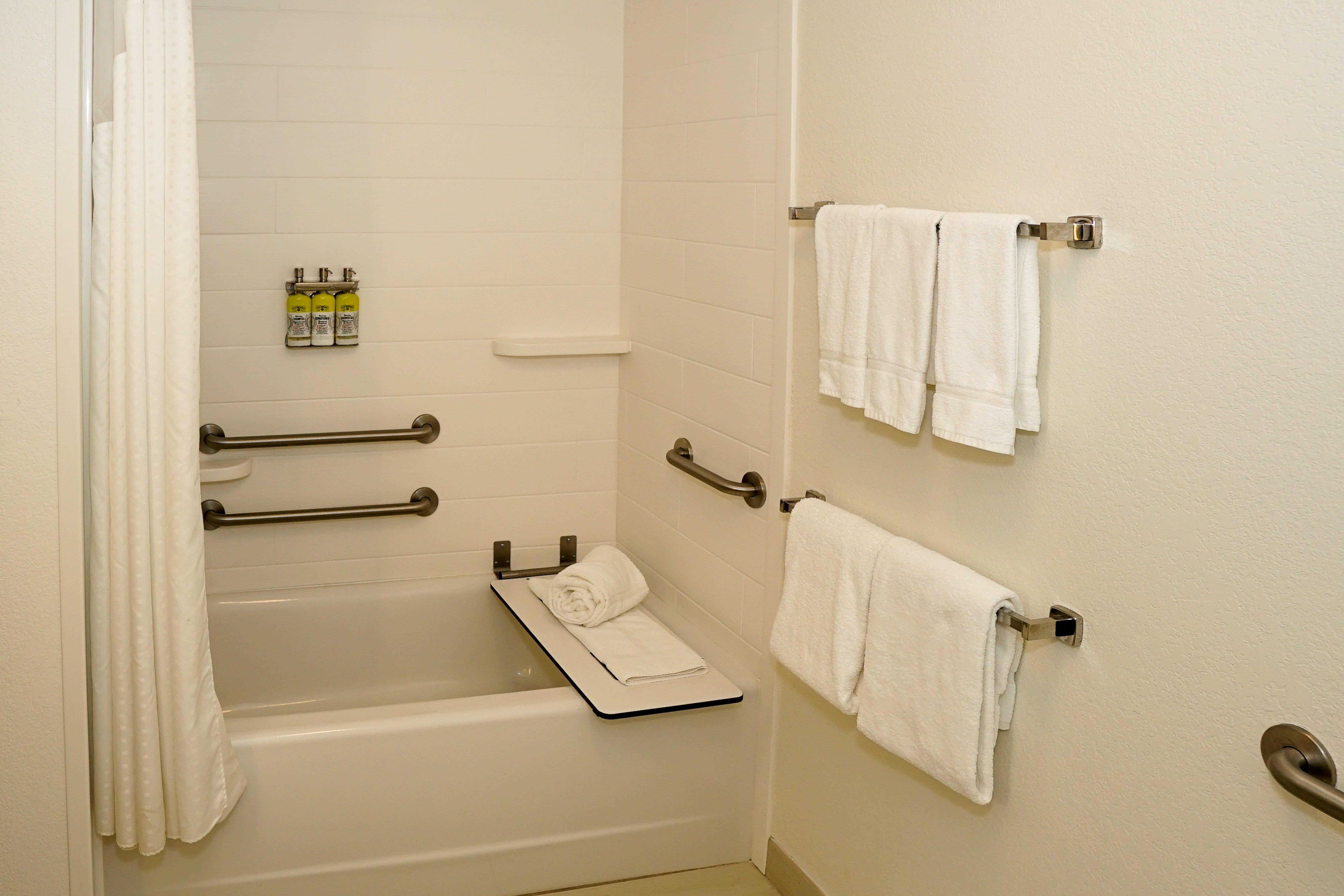 Holiday Inn Express & Suites Denver Aurora Medical Campus - photo 7