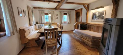 Fuggerhütte - carbon neutral hotel in Unknown City