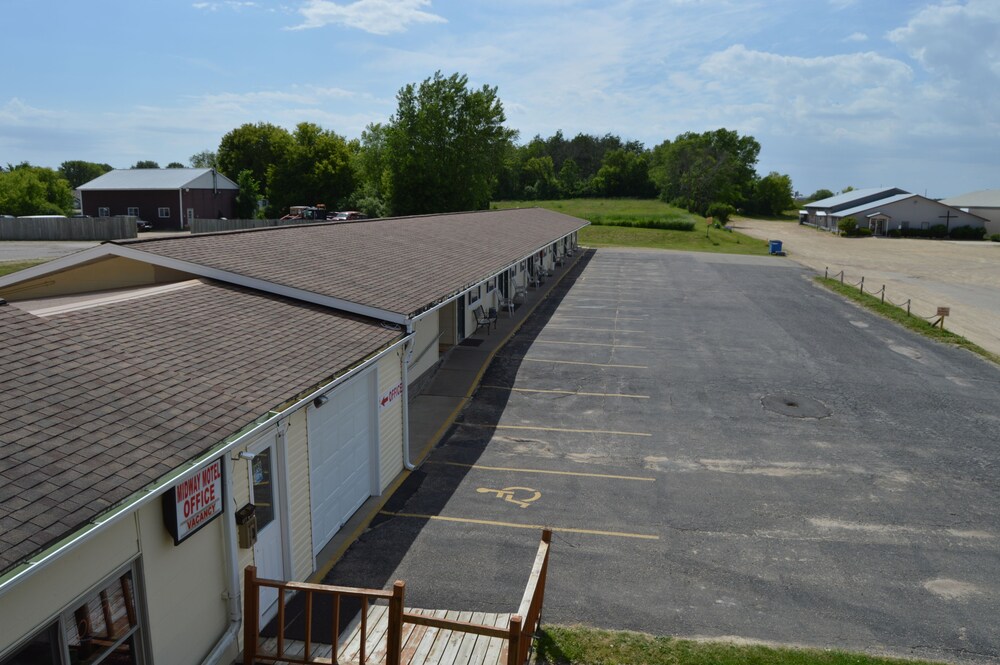 Midway Motel - photo 20