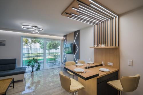 MyFlat Sunset Beach66 Premium Apartment — 4-Star Luxury Hotel in Siofok, Hungary