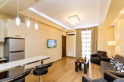 NEW Downtown Apartment