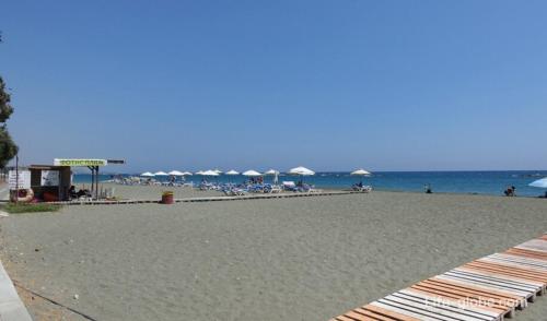 Athenaeum Beachside Apt by TrulyCyprus