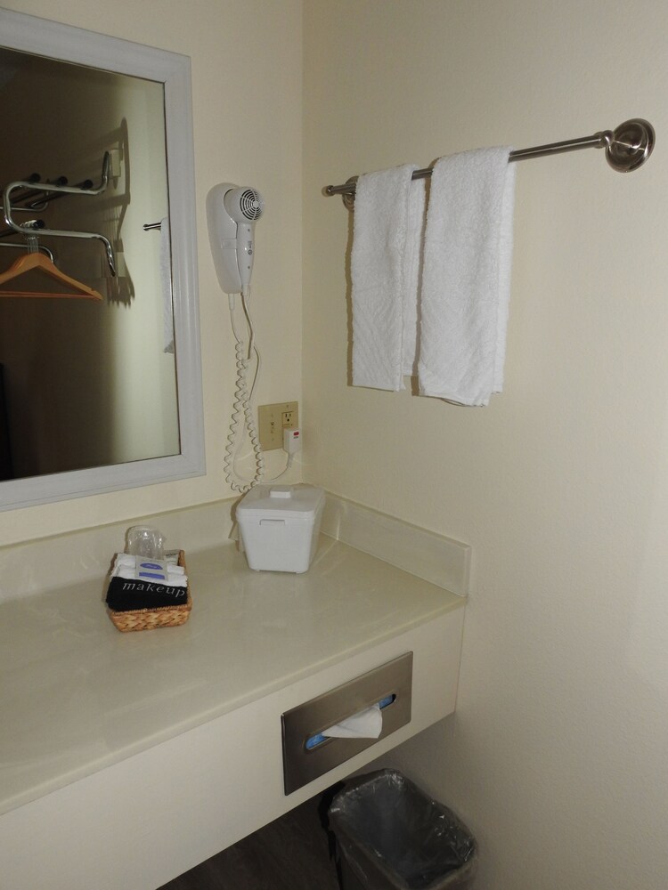 Edelweiss Inn - photo 30