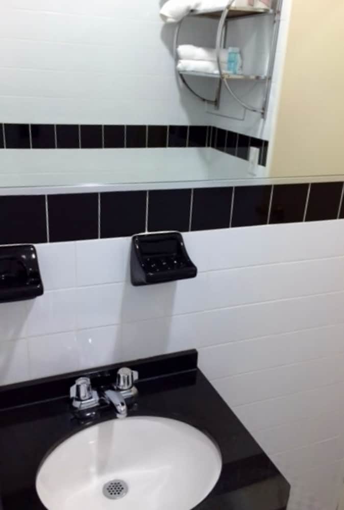 St Marks Hotel - photo 19
