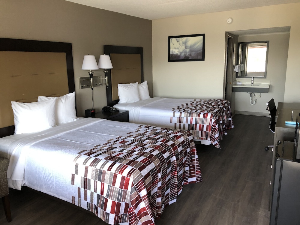 Red Roof Inn Greenville NC - photo 5