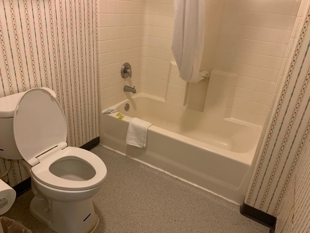 Calipatria Inn And Suites - photo 2