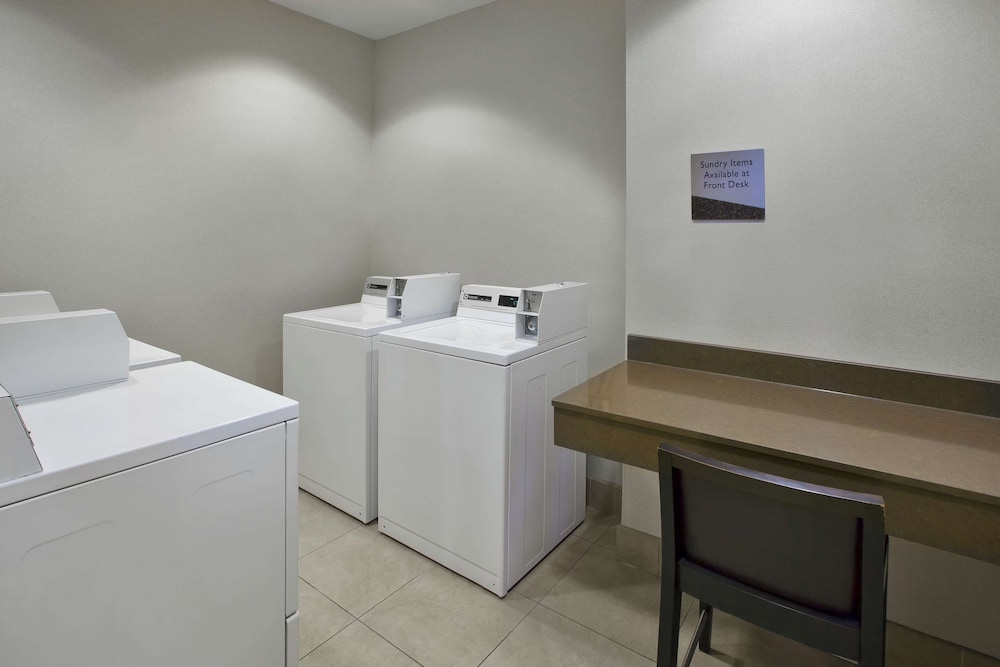 Embassy Suites Columbus Airport - photo 24