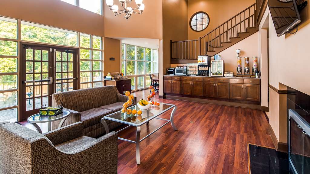 Best Western Plus The Inn & Suites At The Falls - photo 2