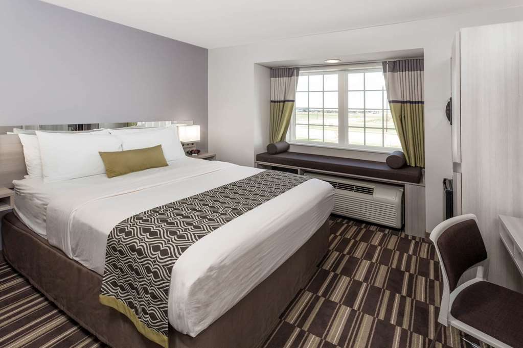 Microtel Inn & Suites by Wyndham West Fargo Medical Center - photo 6