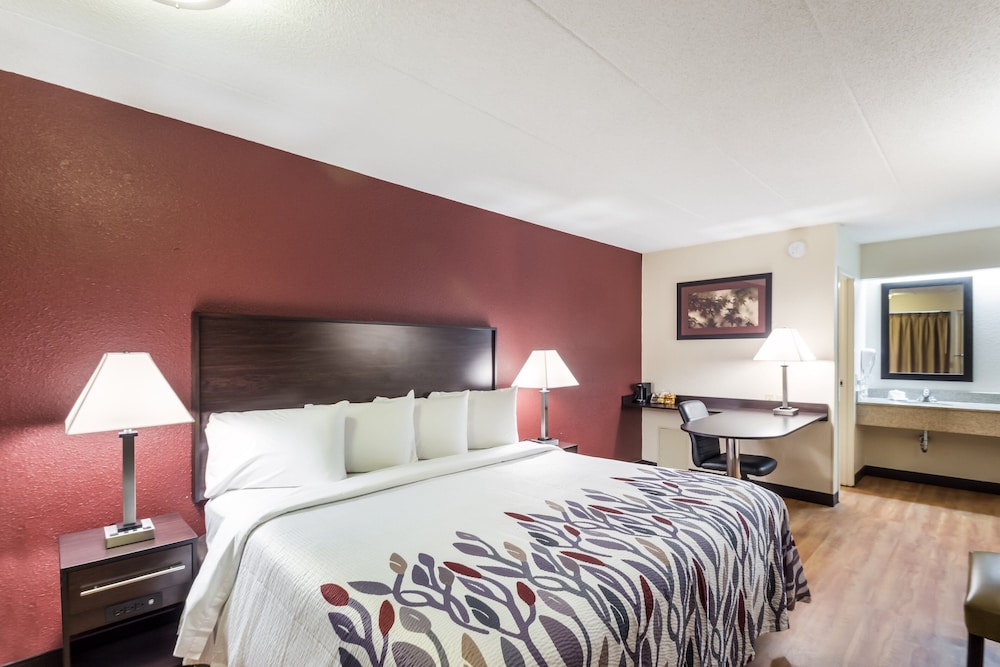 Red Roof Inn Milwaukee Airport Oak Creek - photo 11