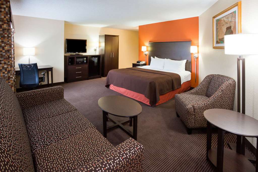 AmericInn by Wyndham Plover Stevens Point - photo 29