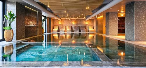 Hotel Bucura in Calimanesti, Romania