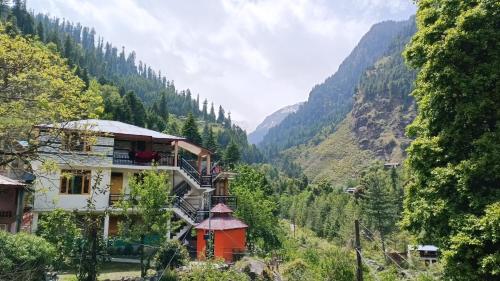 The Mystic Heaven — Manali
