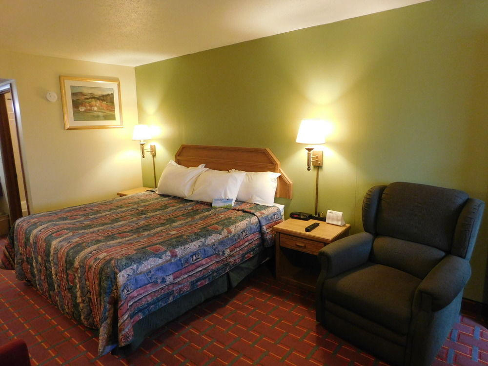 Days Inn Williamsburg - photo 8