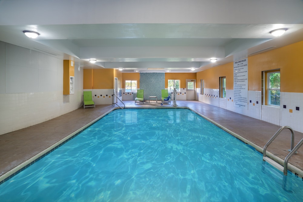 Holiday Inn Express Hotel & Suites Hinesville East Fort Stewart - photo 100