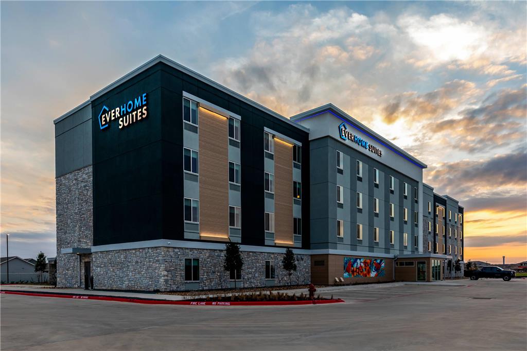 Everhome Suites Bastrop — Bastrop — photo 3