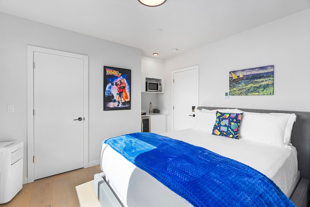 Back To The Future Sweet Suites - photo 22