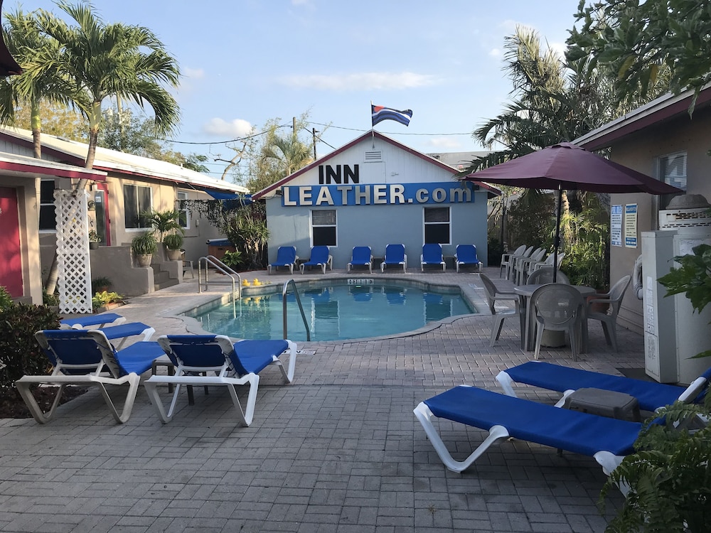 Inn Leather Guest House Male Only LGBT - photo 20